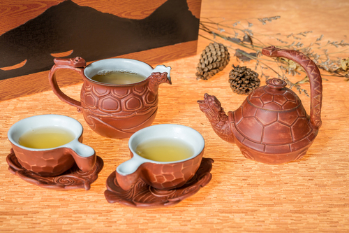 龜山島茶具組
